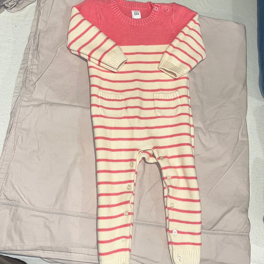 GAP Baby sweater romper Size 18-24 months